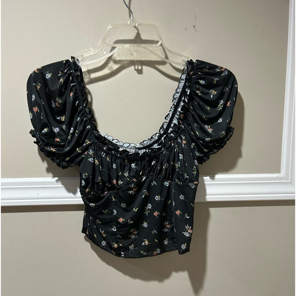 Urban‎ outfitters nice cropped blouse